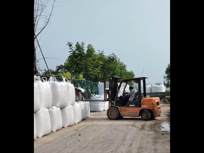 無煙煤濾料施工現(xiàn)場